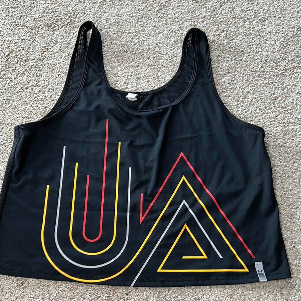 Under Armour Heat Gear Black Crop Graphic Tank Top